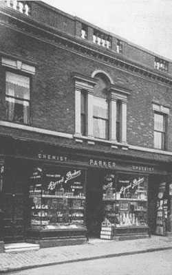 photo ancienne ou carte postale ancienne cpa de la pharmacie